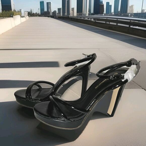 New! BCBGeneration Kendi Ankle Strap Platform Sandal Black 6.5M $90 - Picture 1 of 13
